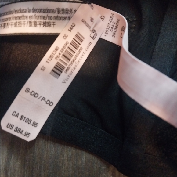 Victoria Secret Bra - Picture 5 of 5